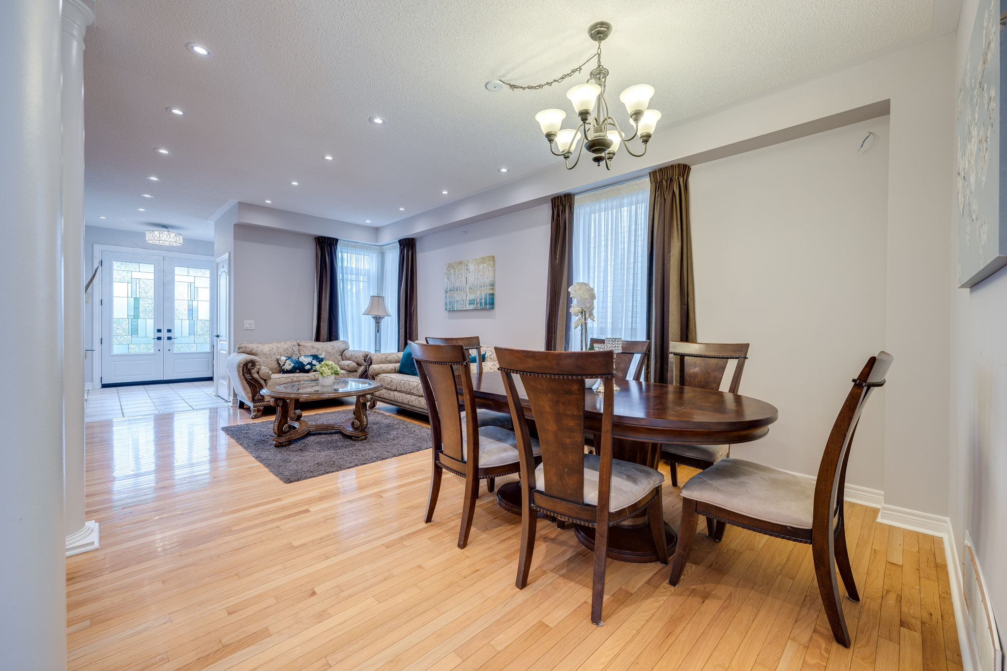 Richmond Hill property showcase — delivered property photograph 8