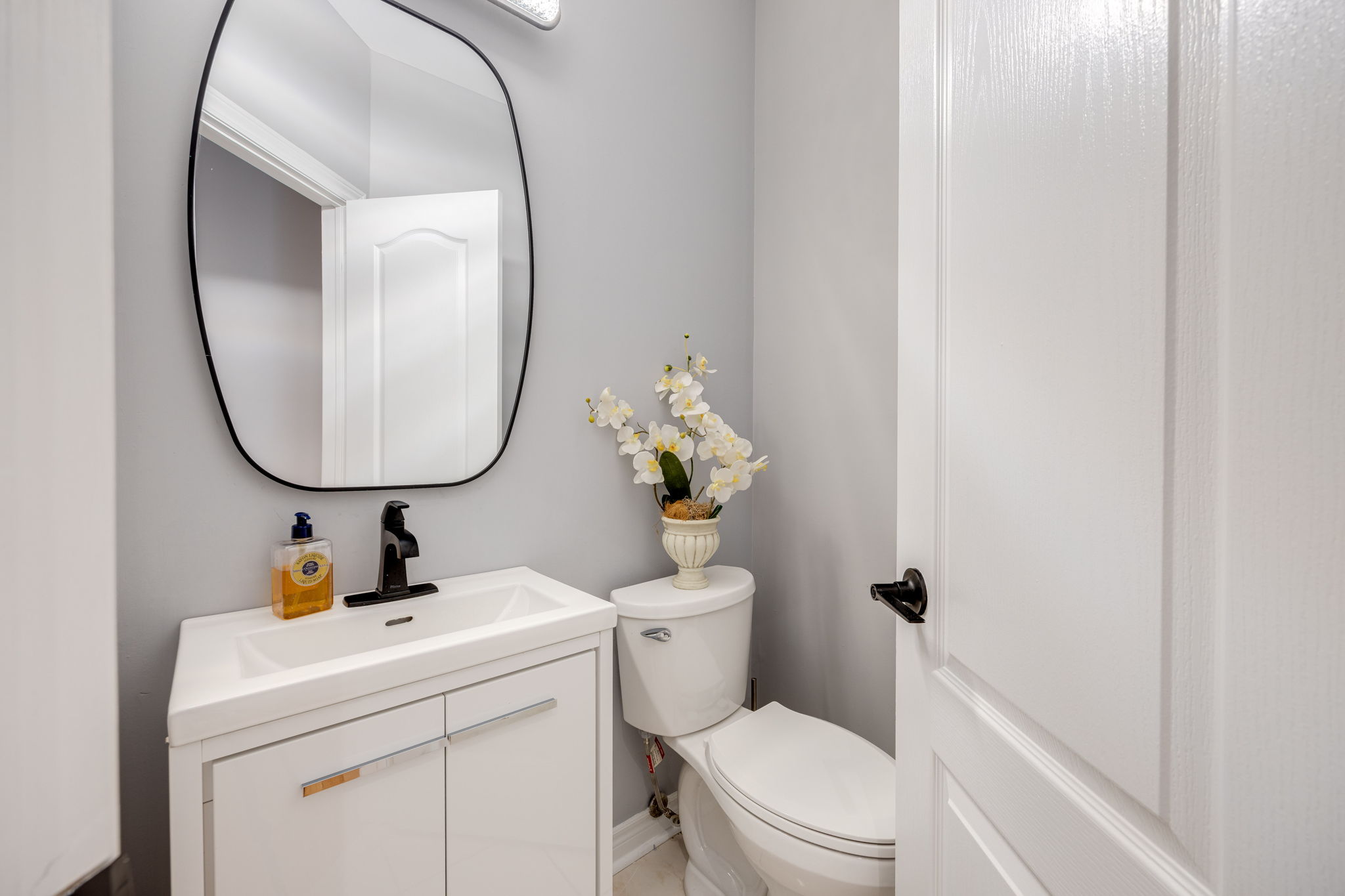 Richmond Hill property showcase — delivered property photograph 42