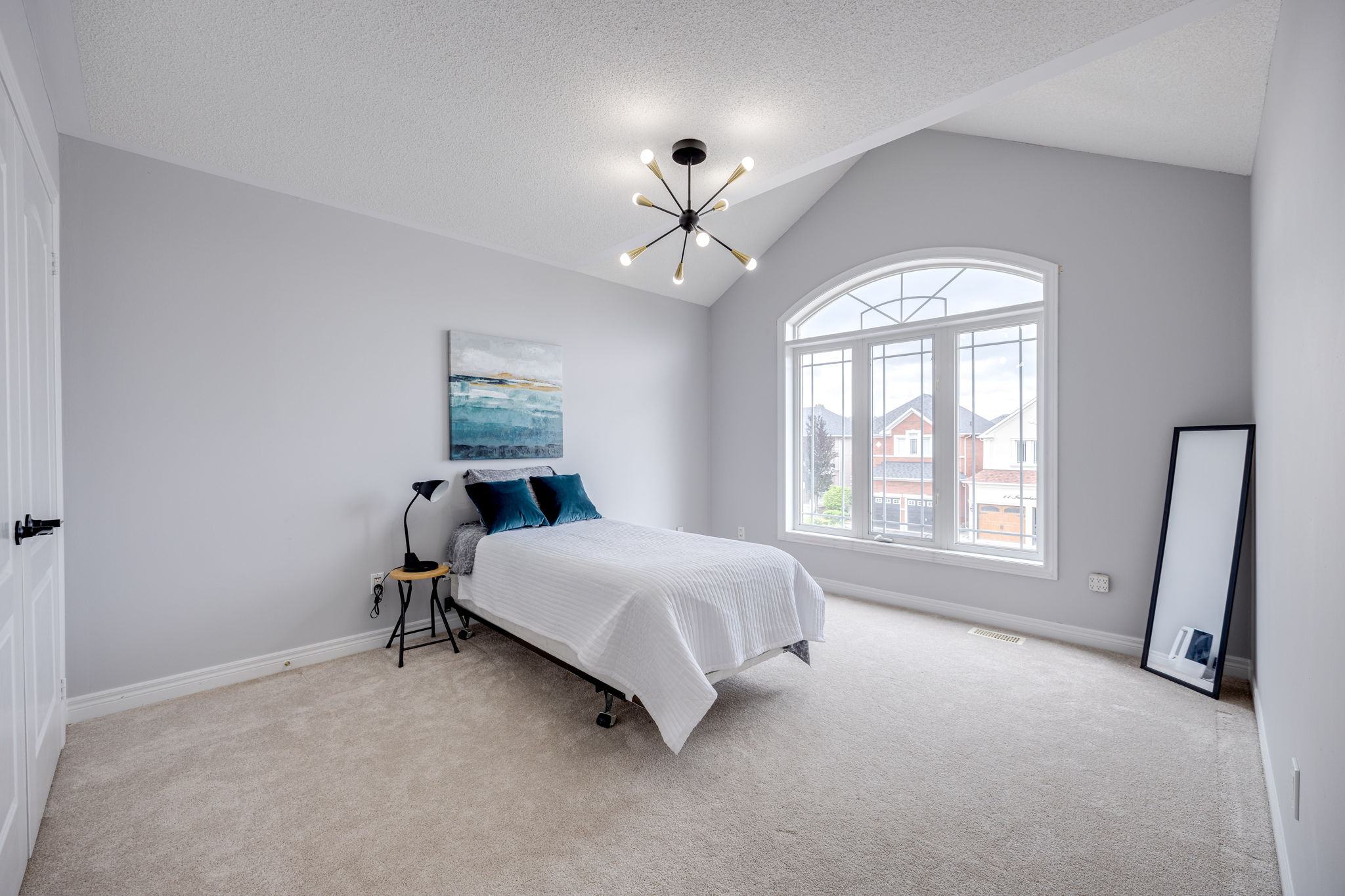 Richmond Hill property showcase — delivered property photograph 31