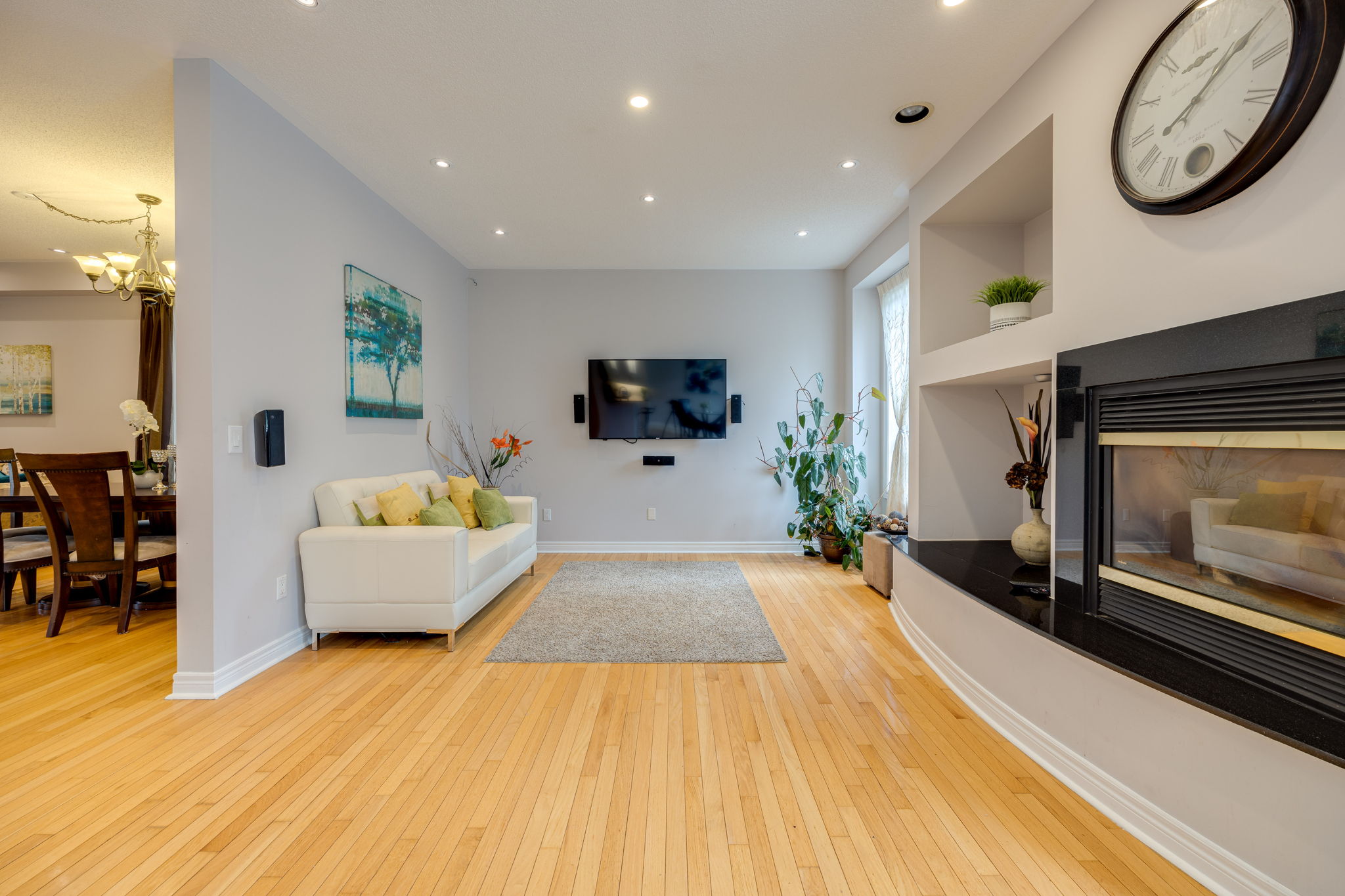 Richmond Hill property showcase — delivered property photograph 10