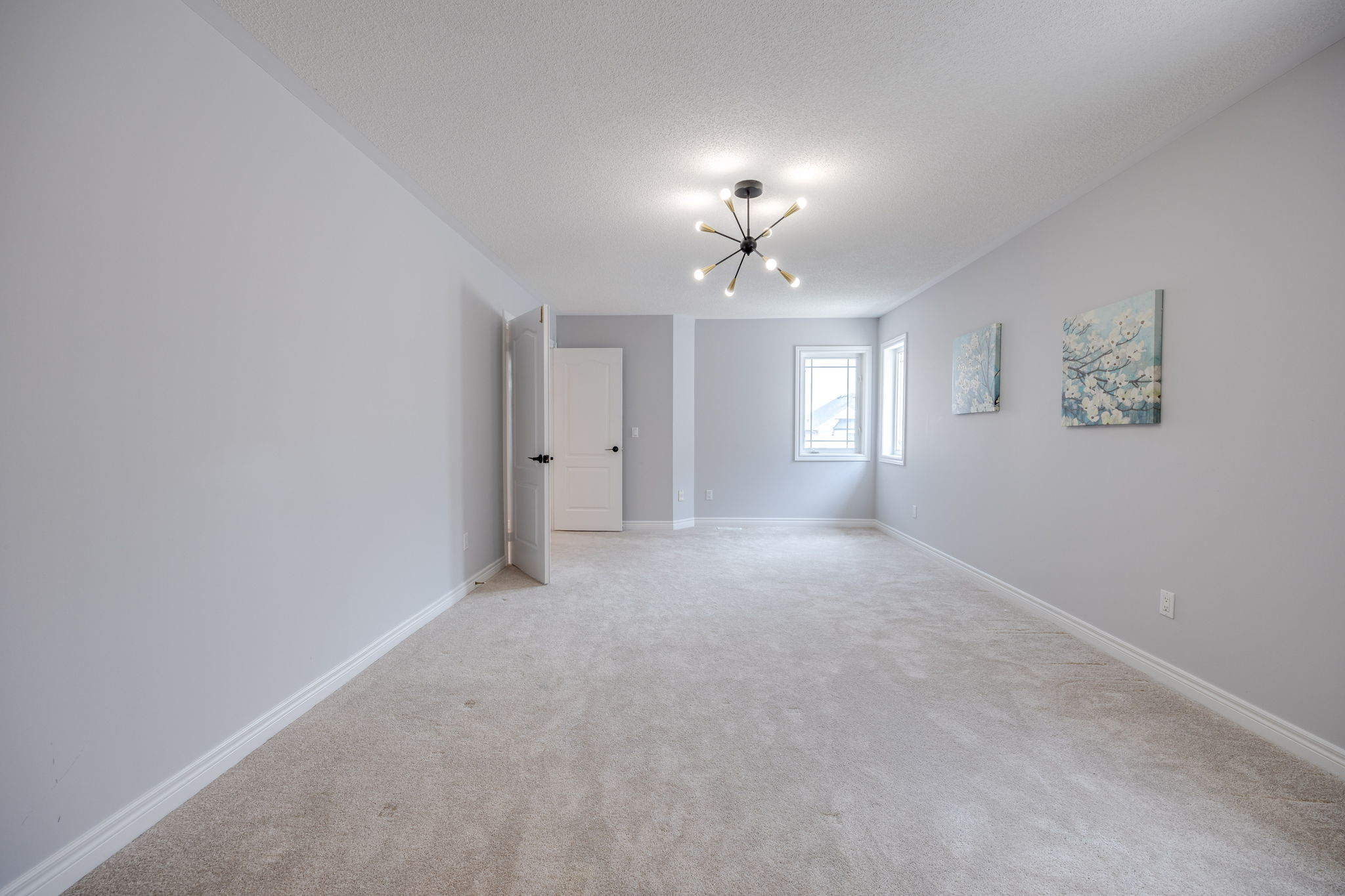 Richmond Hill property showcase — delivered property photograph 37