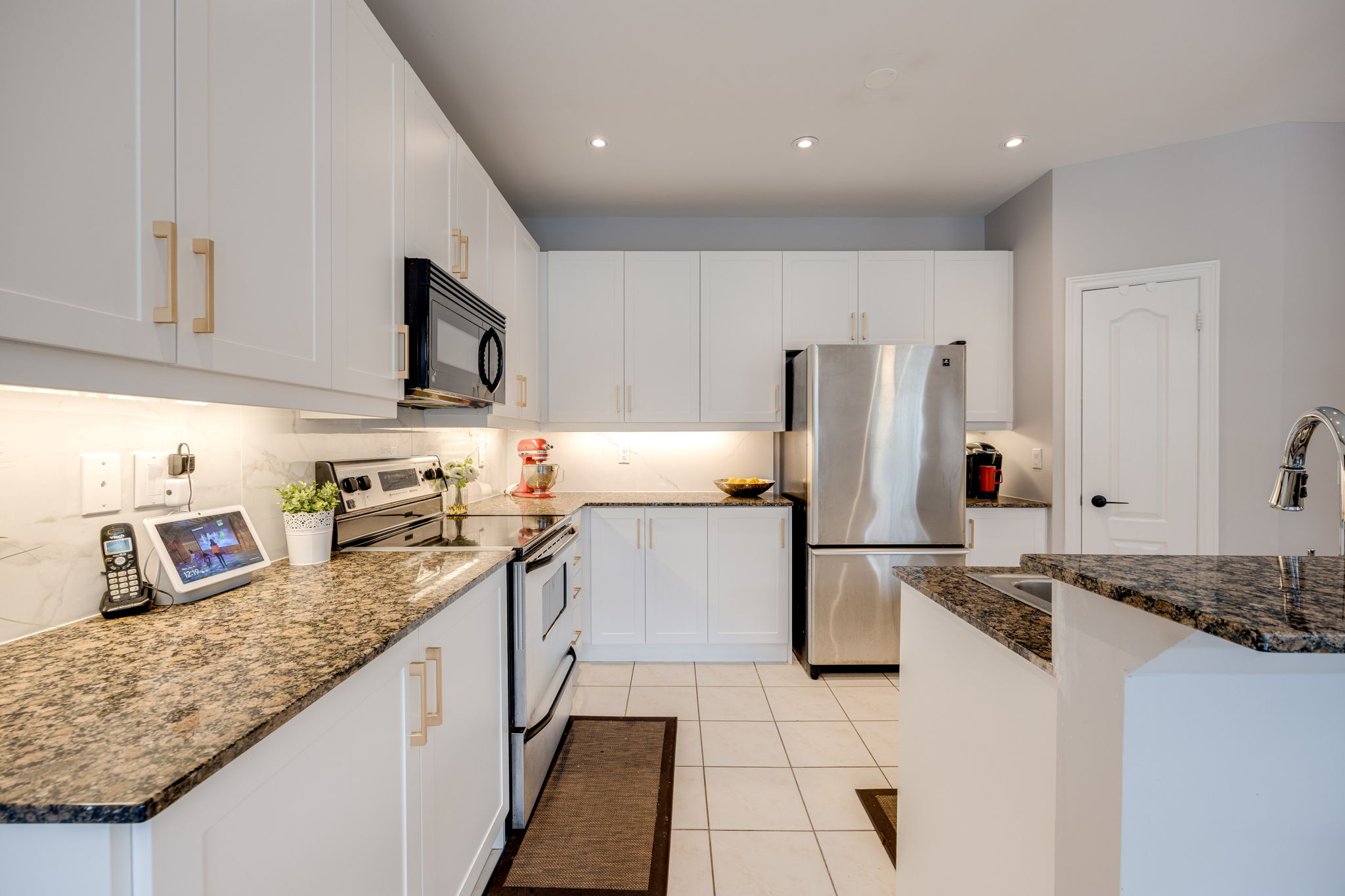 Richmond Hill property showcase — delivered property photograph 16