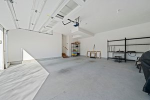  Photo 33