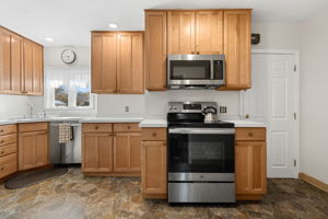 12 Lake Ave, Saugus, MA 01906, USA Photo 29