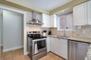 12 Lion's Park Ave, Erin, ON N0B 1T0, CA Photo 15