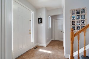 12 Lion's Park Ave, Erin, ON N0B 1T0, CA Photo 3