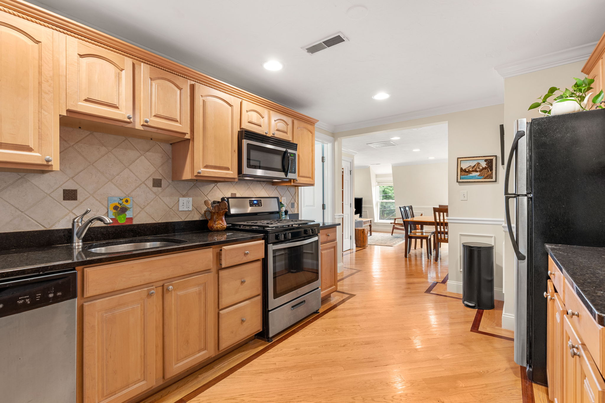 12 Maple Ave unit 3, Andover, MA 01810, USA Photo 10