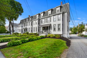 12 Maple Ave unit 3, Andover, MA 01810, USA Photo 2