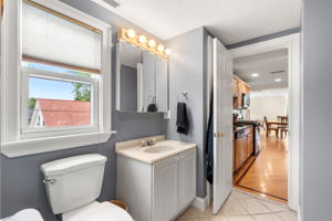 12 Maple Ave unit 3, Andover, MA 01810, USA Photo 15
