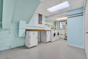 Photo 40
