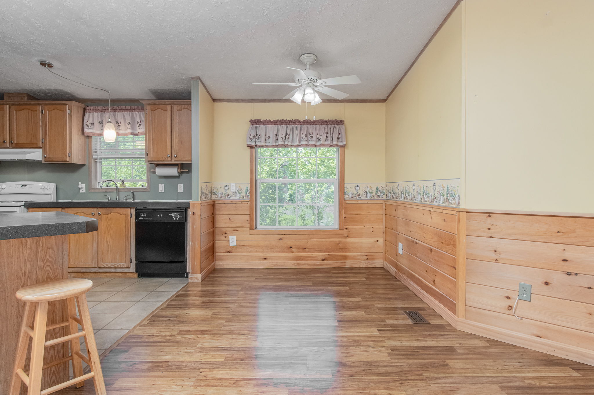 DiningRoom-2