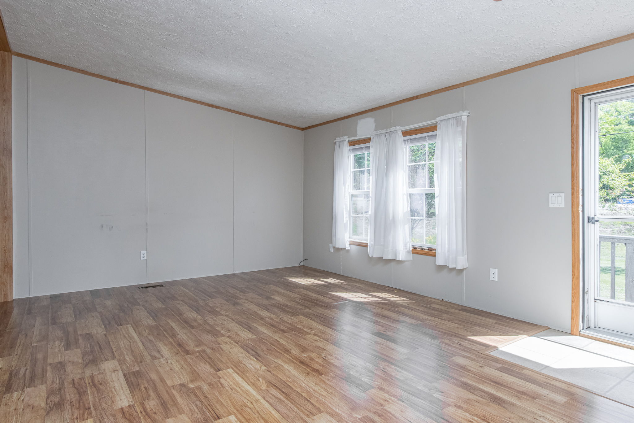 LivingRoom-1