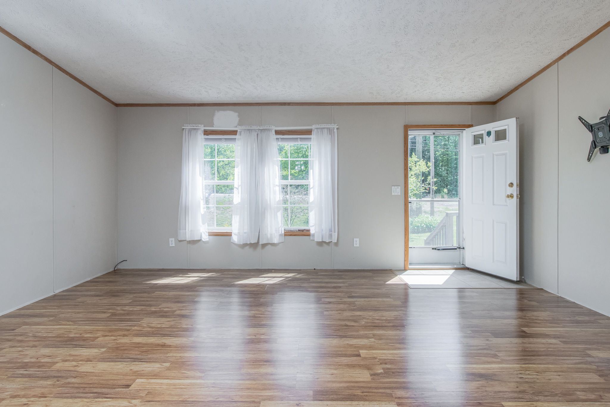 LivingRoom-3