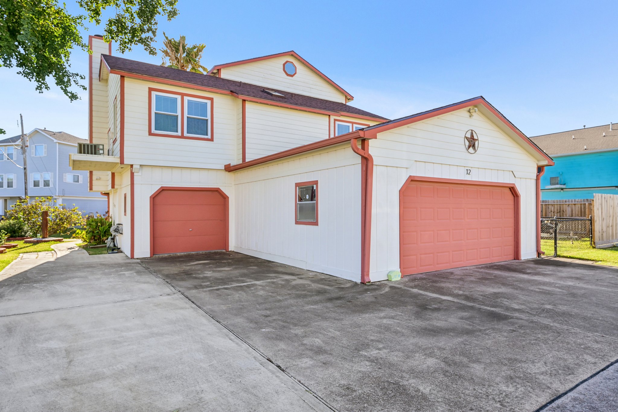 N Omega Dr-S0611-002.jpg