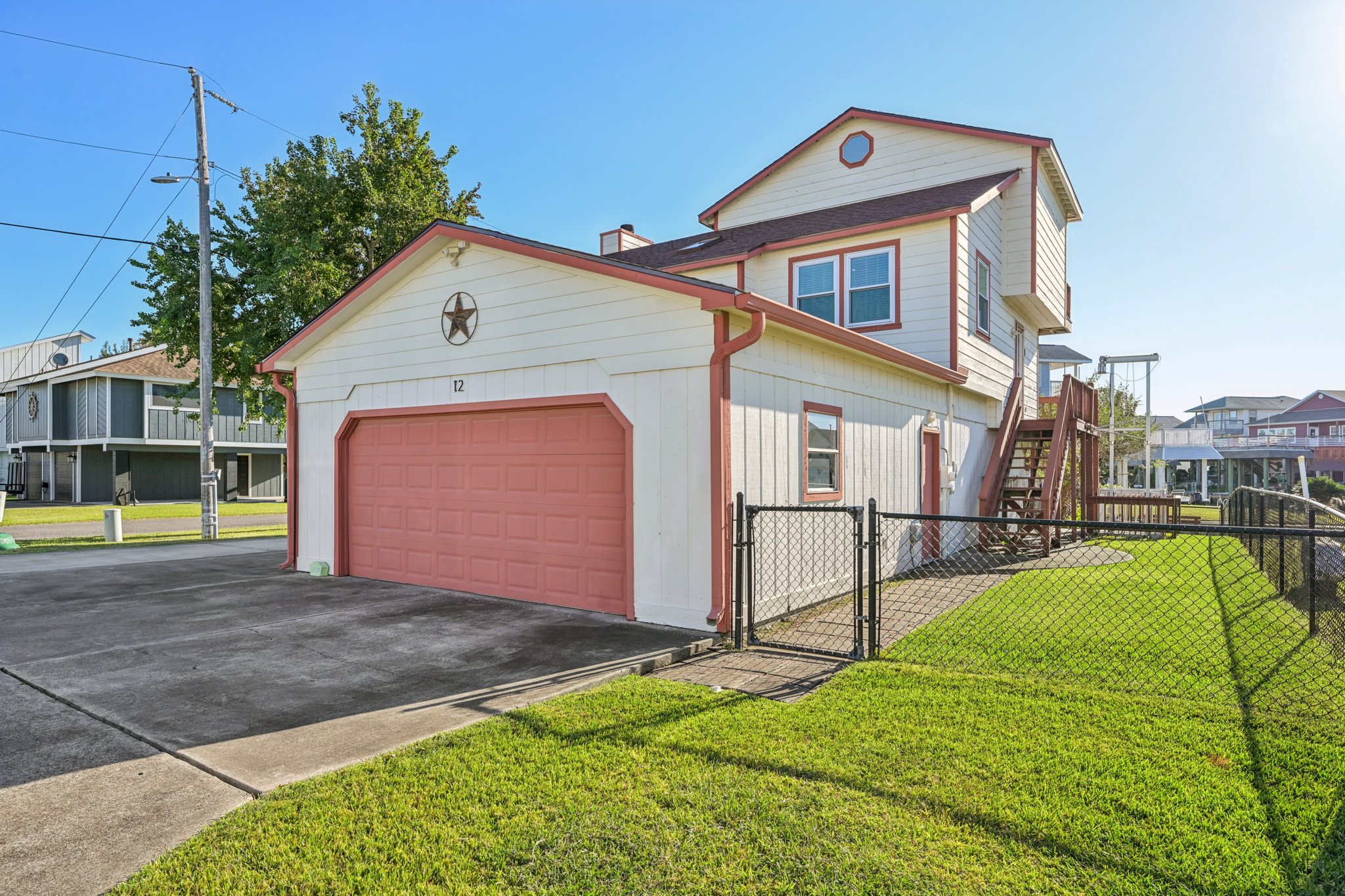 N Omega Dr-S0611-006.jpg