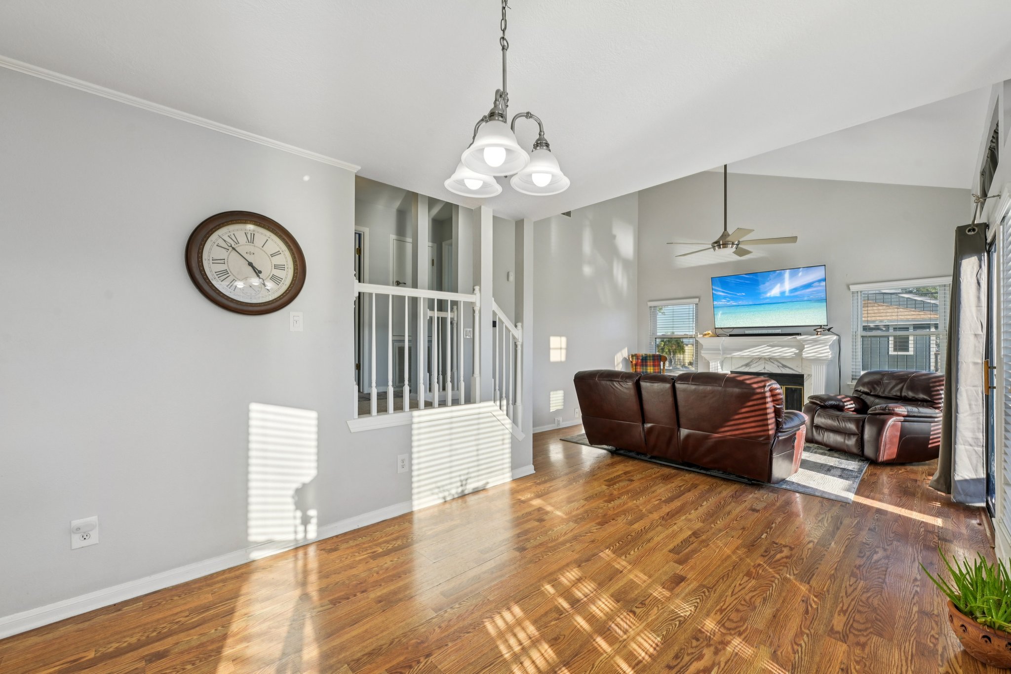 N Omega Dr-S0611-008.jpg