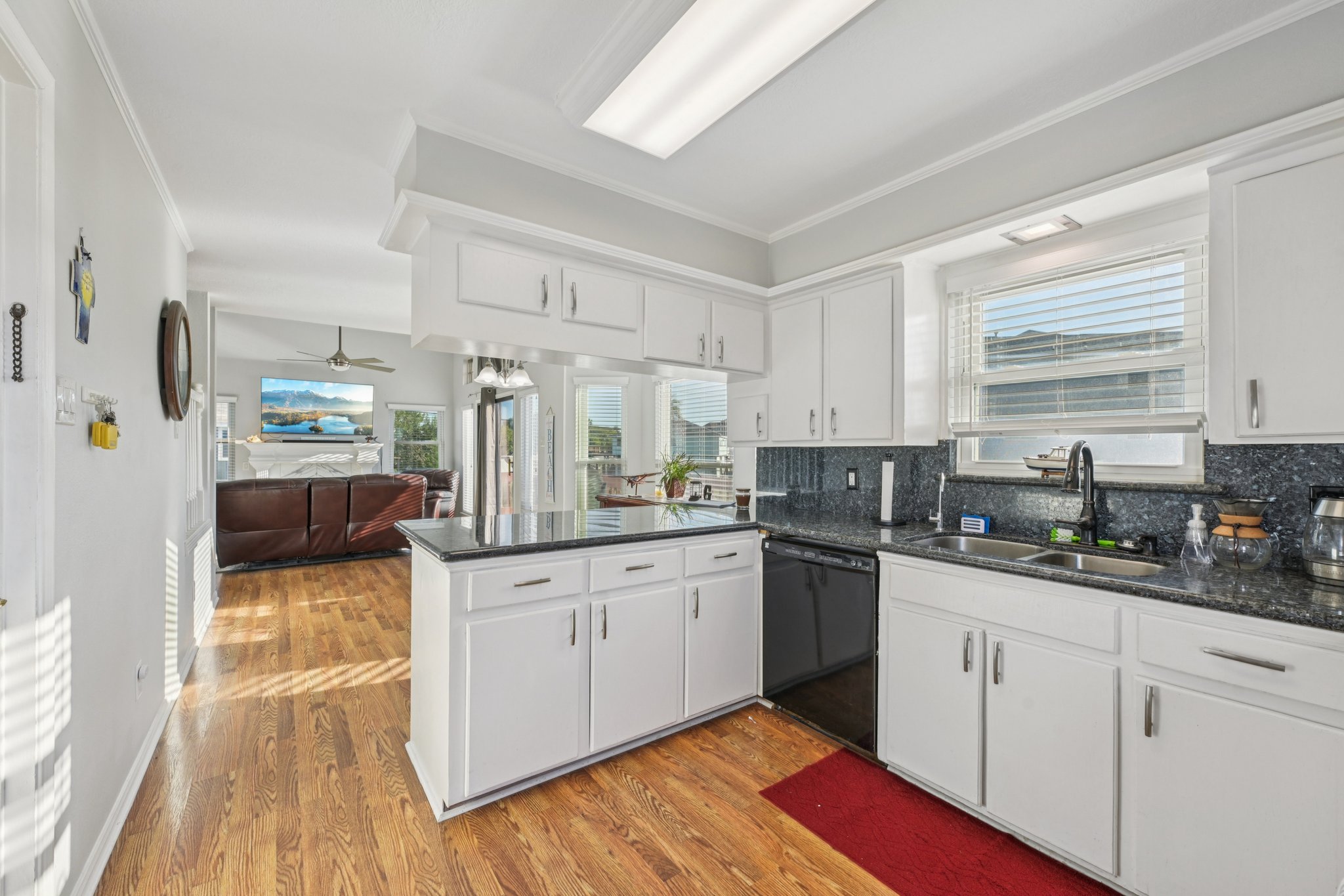 N Omega Dr-S0611-014.jpg