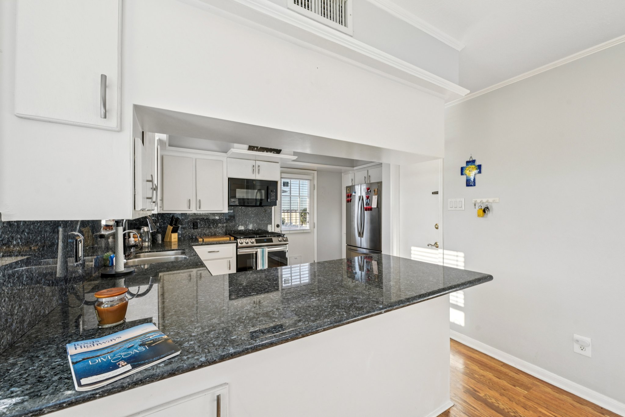 N Omega Dr-S0611-017.jpg