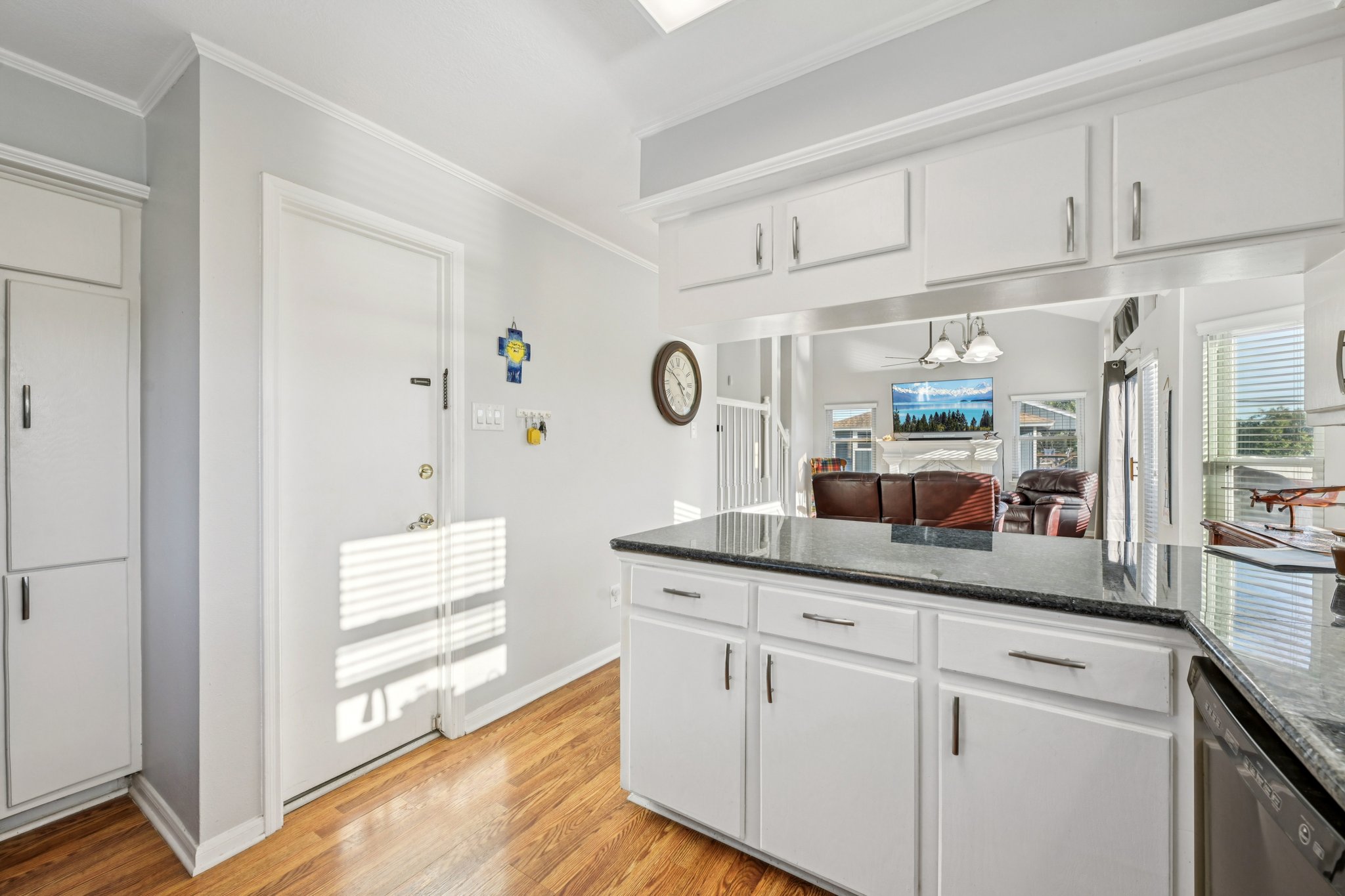 N Omega Dr-S0611-019.jpg