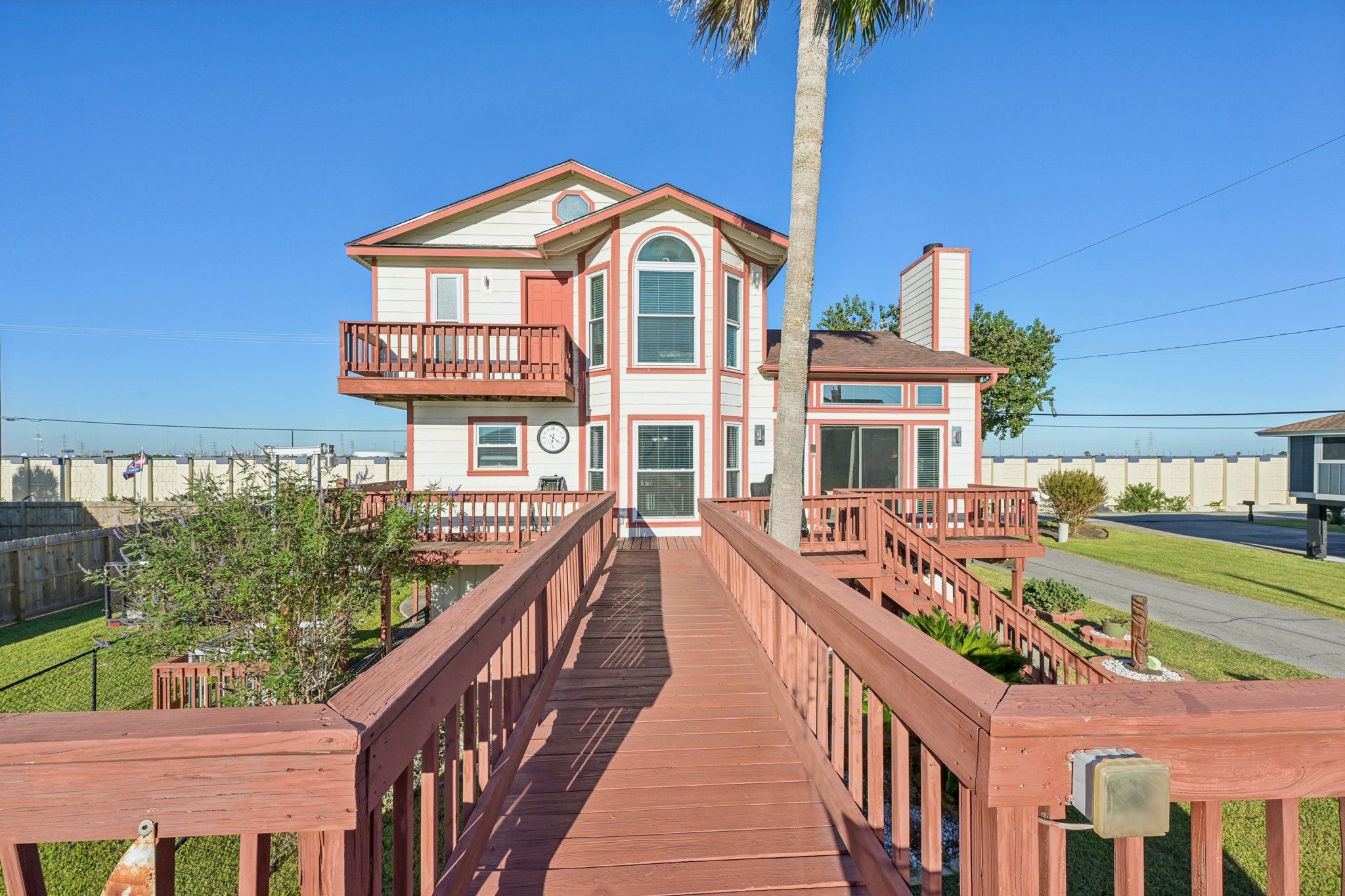 N Omega Dr-S0611-037.jpg