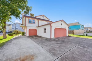 N Omega Dr-S0611-001.jpg