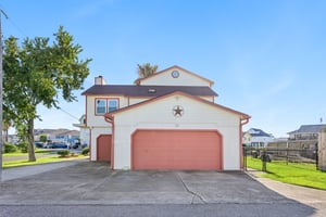 N Omega Dr-S0611-003.jpg