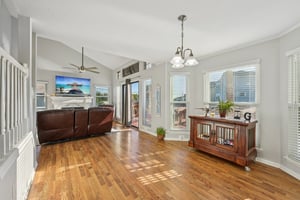 N Omega Dr-S0611-009.jpg