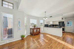 N Omega Dr-S0611-013.jpg