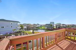 N Omega Dr-S0611-039.jpg