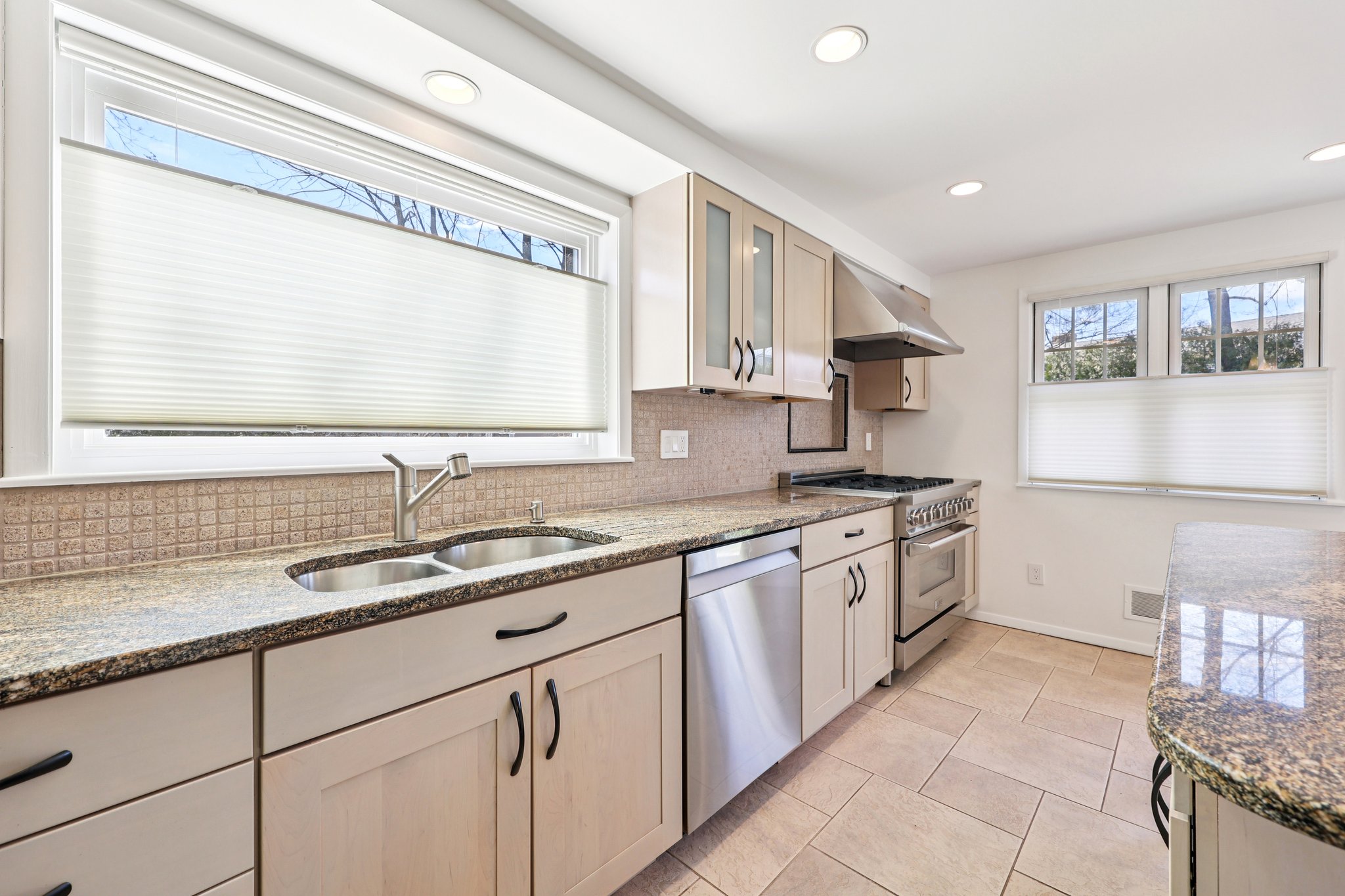 Old Oak Rd-S1803-029.jpg