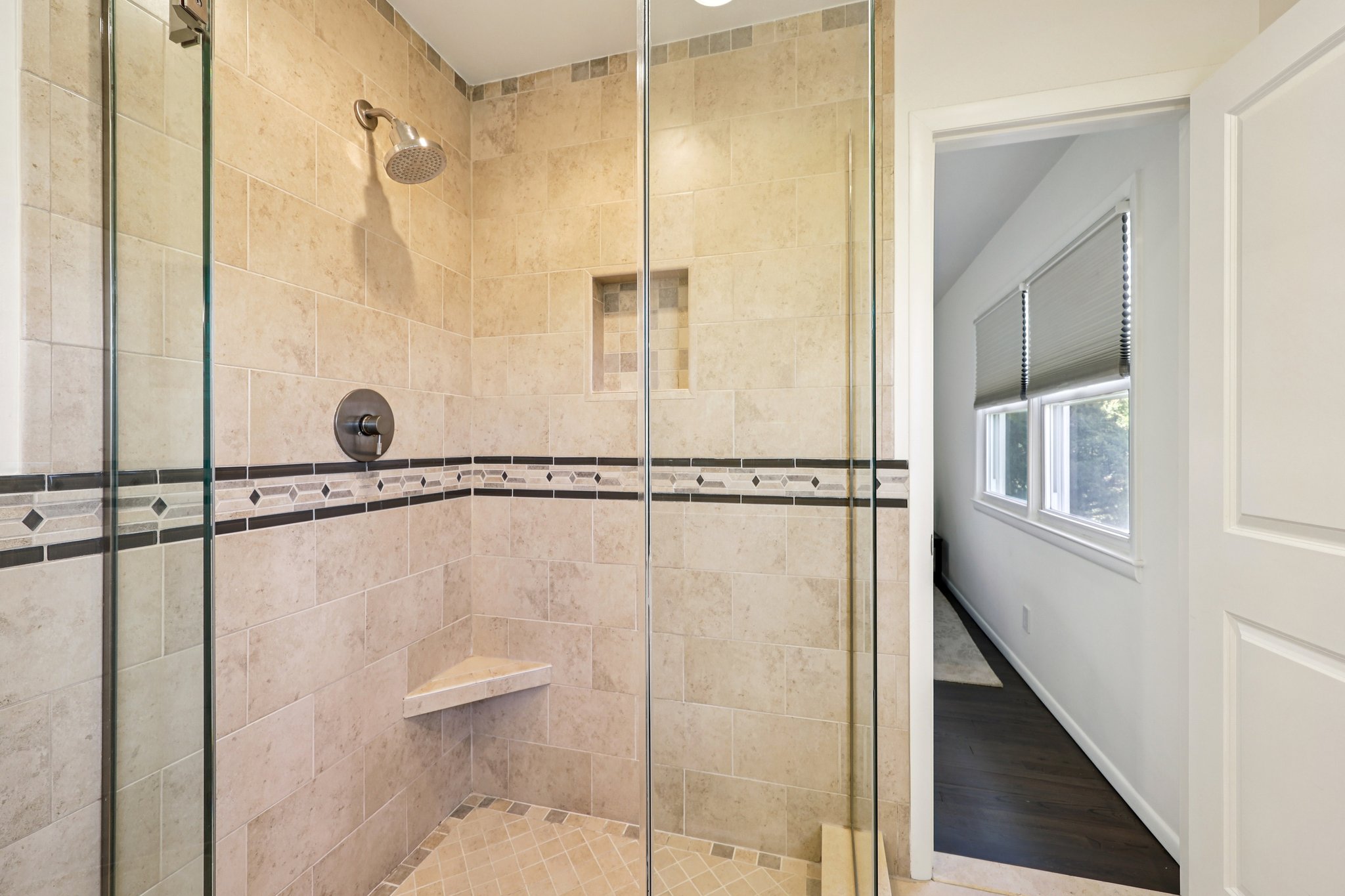 Old Oak Rd-S1803-052.jpg