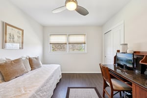 Old Oak Rd-S1803-046.jpg