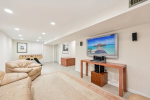 Old Oak Rd-S1803-057.jpg