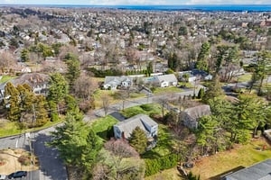 Old Oak Rd-S1903-020.jpg