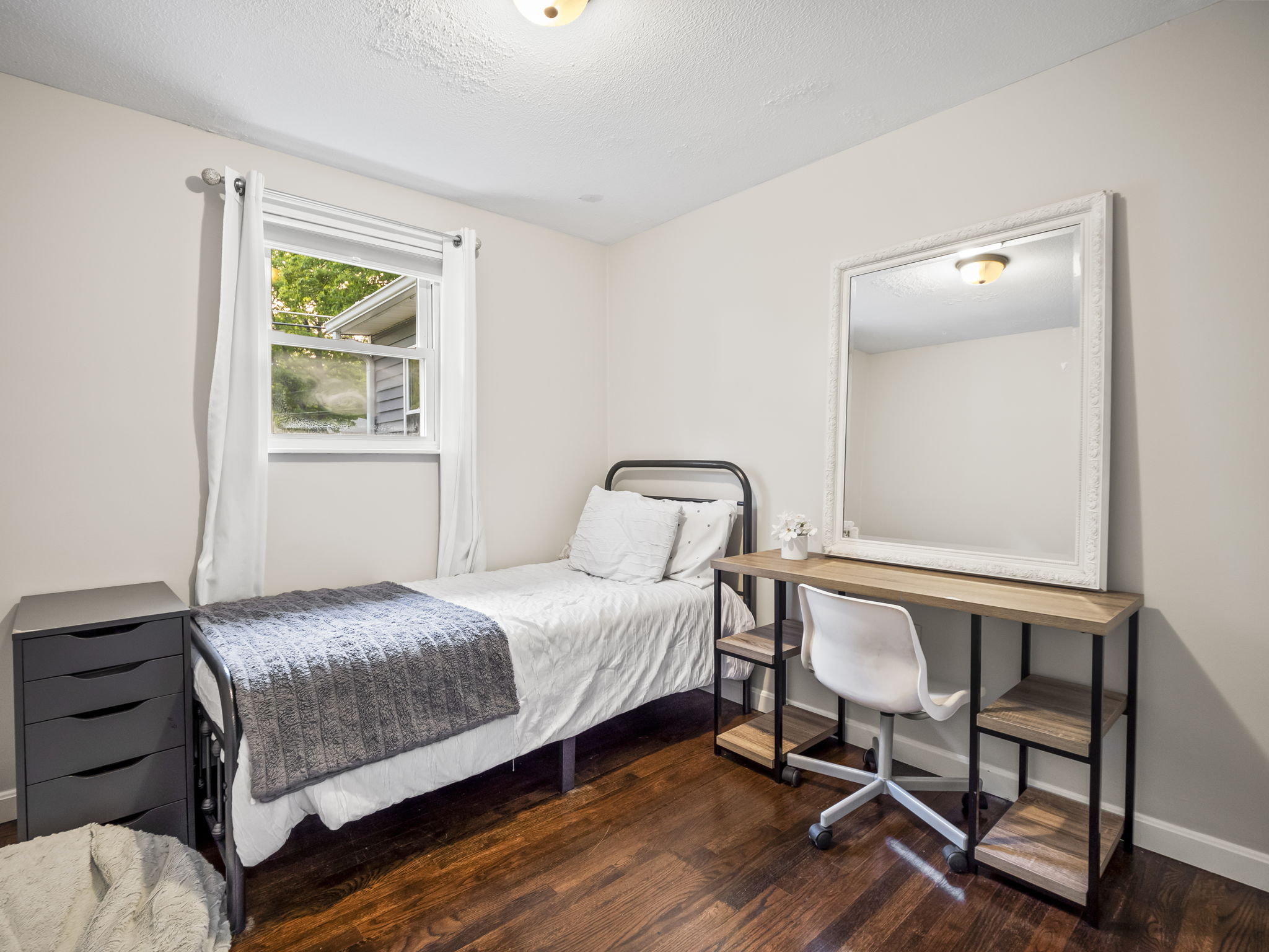 12 Princeton Dr Milford MA-10