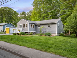 12 Princeton Dr Milford MA-48