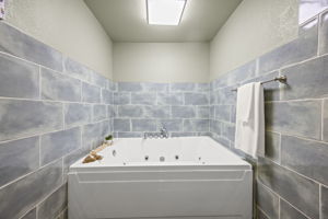  Photo 30