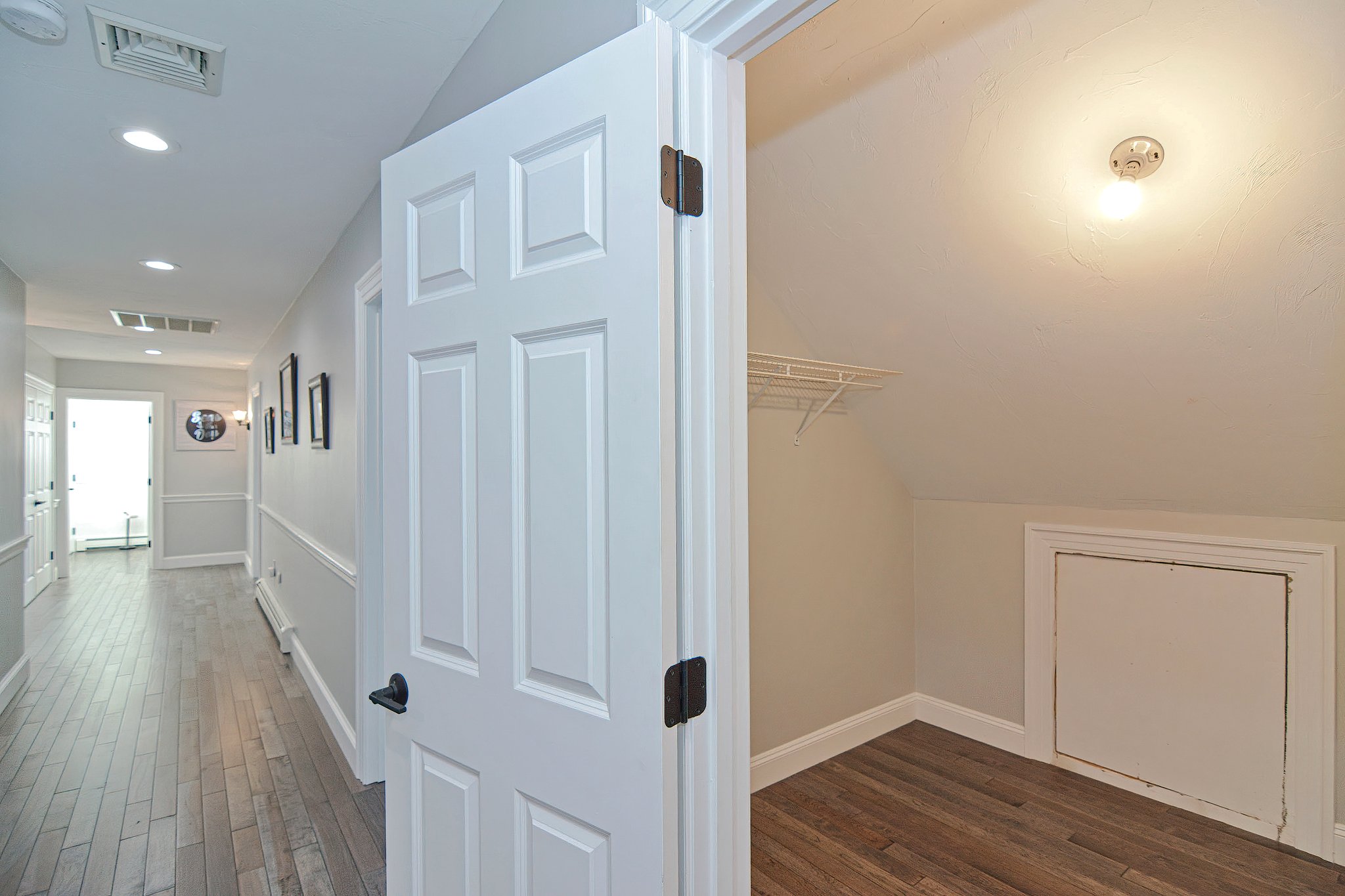 Main House 2 Floor Hallway