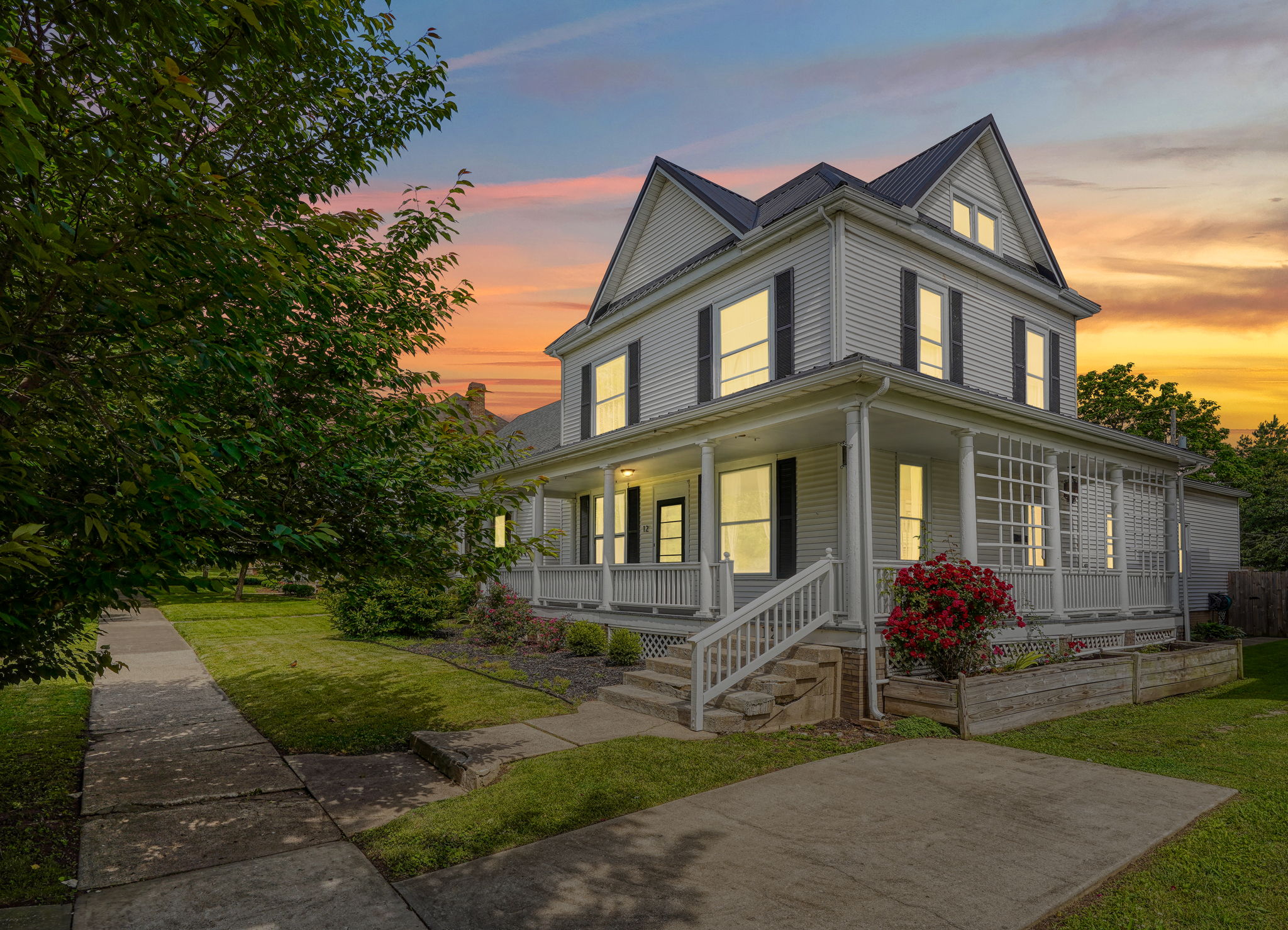 12 W South St Virtual Twilight