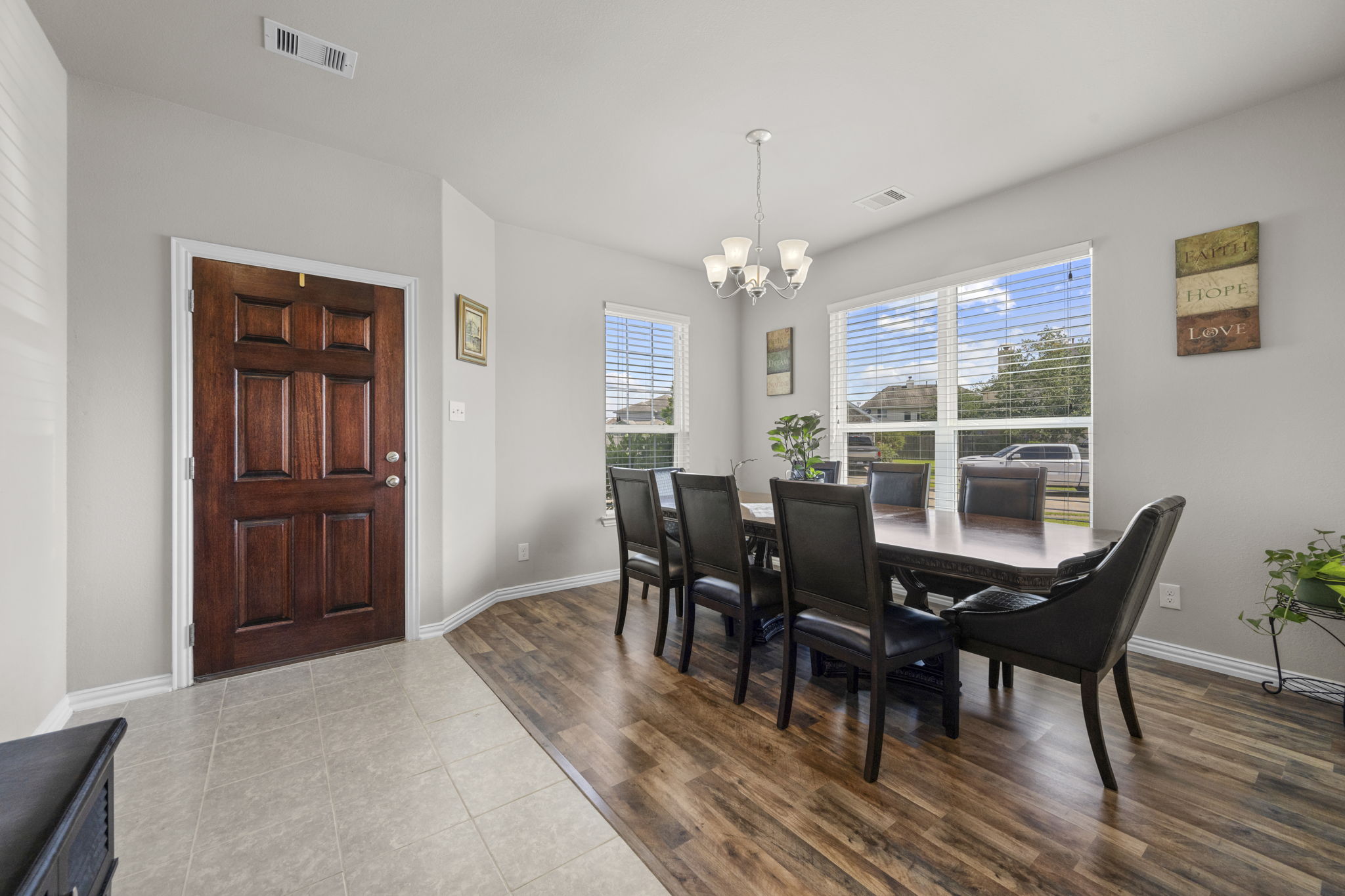 12 Sunnyvale Ln, Manvel, TX 77578, USA Photo 12