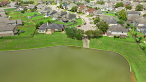 12 Sunnyvale Ln, Manvel, TX 77578, USA Photo 6
