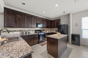 12 Sunnyvale Ln, Manvel, TX 77578, USA Photo 20