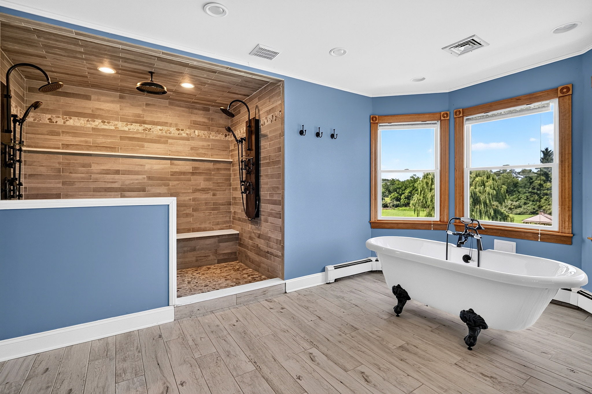 Ensuite Primary Bathroom