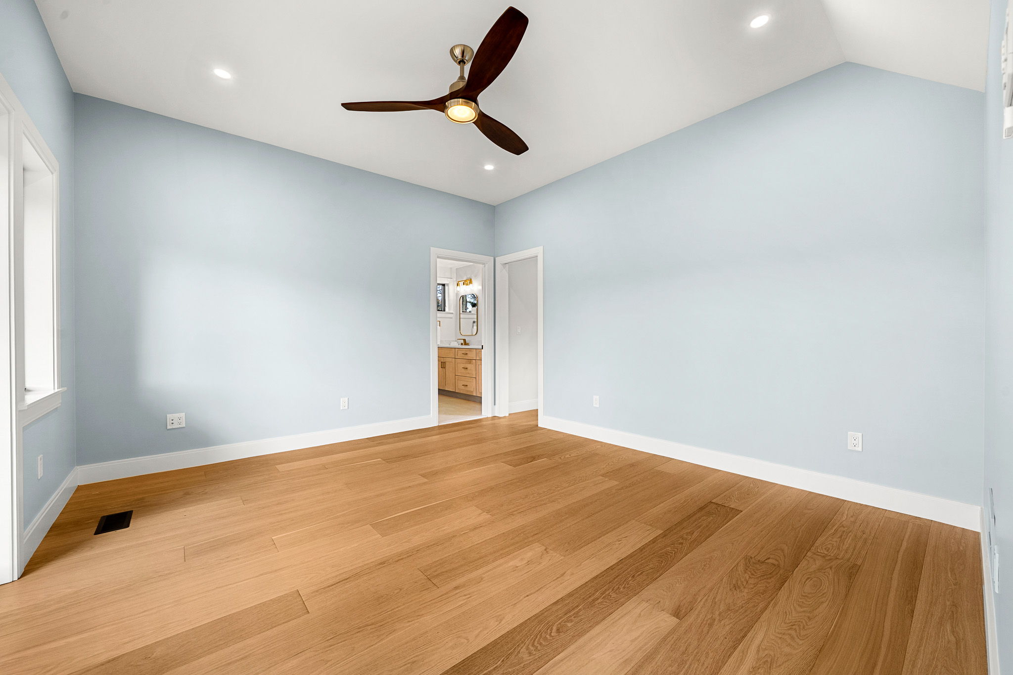 12 Woodward Ave, Gloucester, MA 01930, USA Photo 59