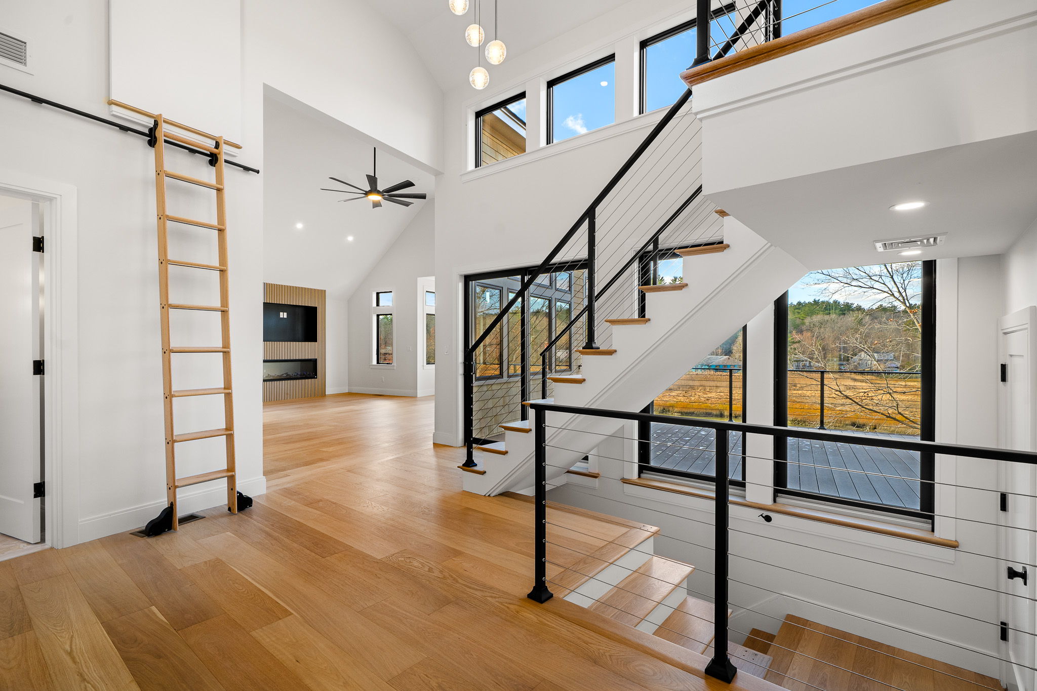 12 Woodward Ave, Gloucester, MA 01930, USA Photo 8