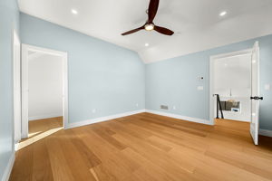 12 Woodward Ave, Gloucester, MA 01930, USA Photo 17