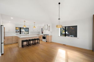 12 Woodward Ave, Gloucester, MA 01930, USA Photo 8