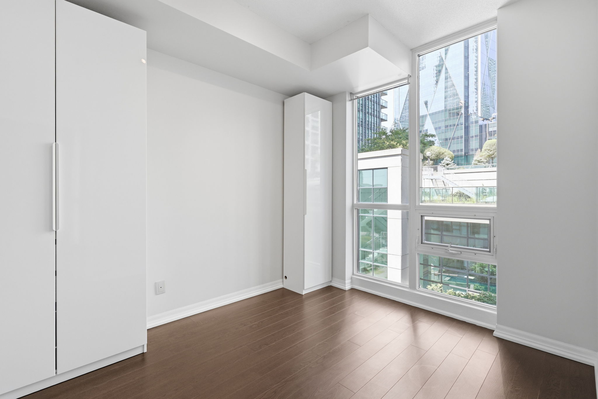 Property in Toronto — delivered property photograph 17