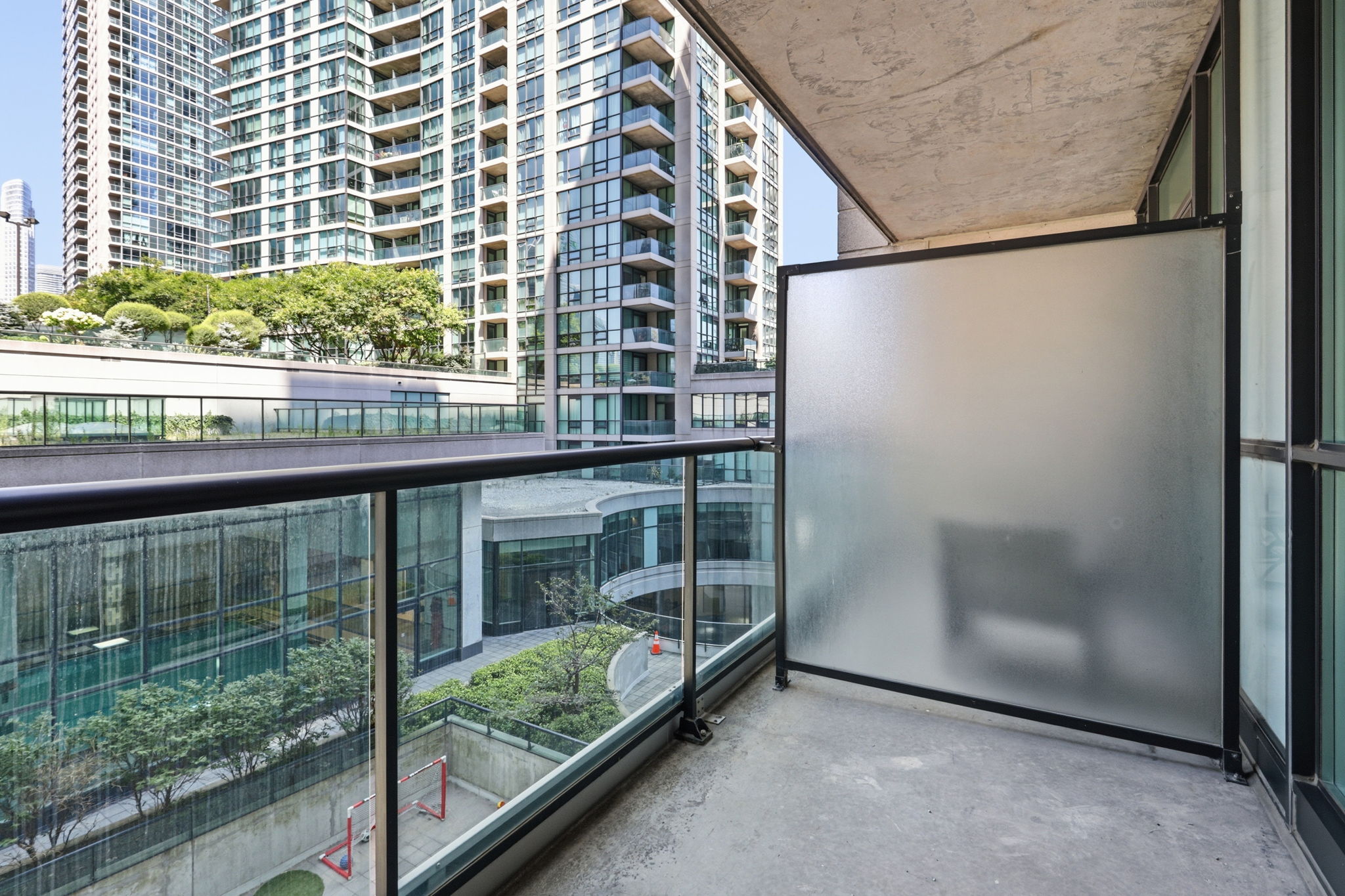 Property in Toronto — delivered property photograph 25