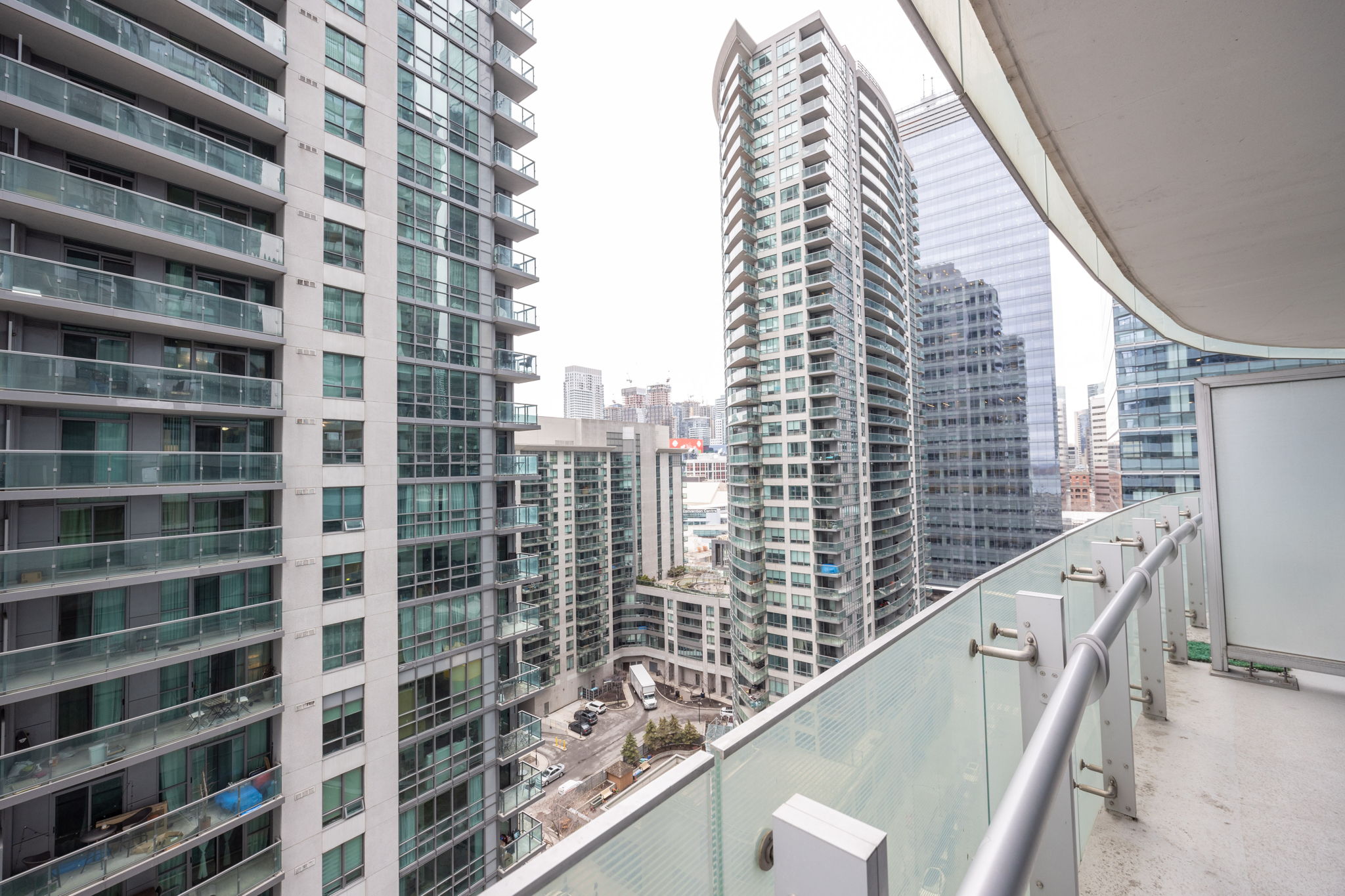 Toronto property showcase — delivered property photograph 12